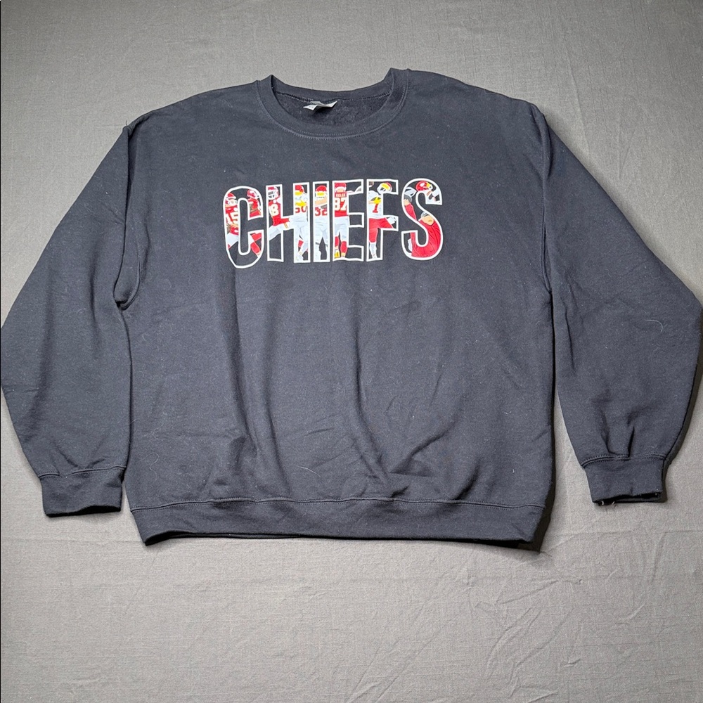 Gildan Black Chiefs Sweatshirt